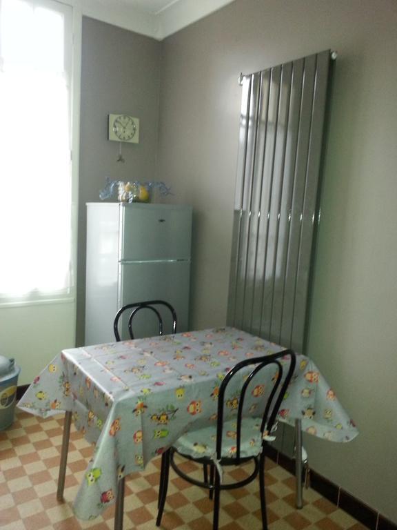 Maison Bernadette - Premier Etage Витри сюр Сен Екстериор снимка