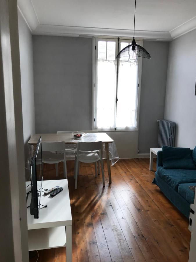 Maison Bernadette - Premier Etage Витри сюр Сен Екстериор снимка